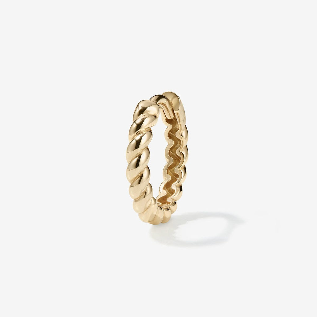 Smith rope hoop piercing