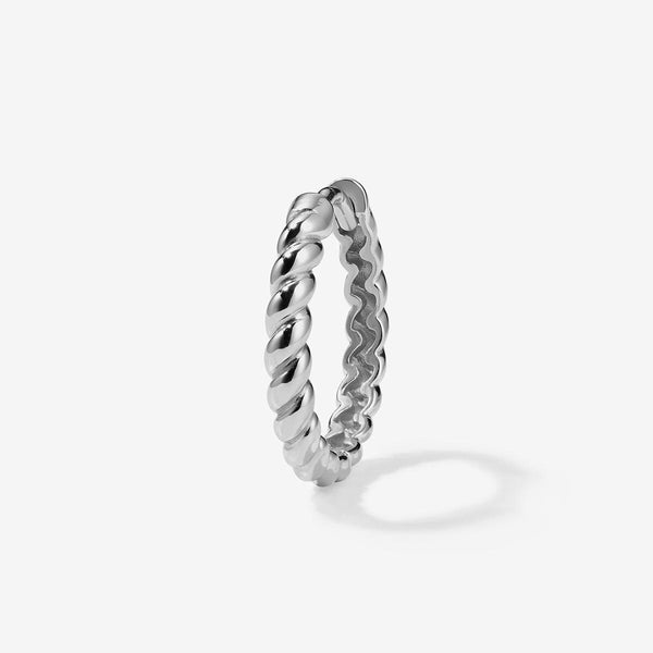 Smith rope hoop piercing